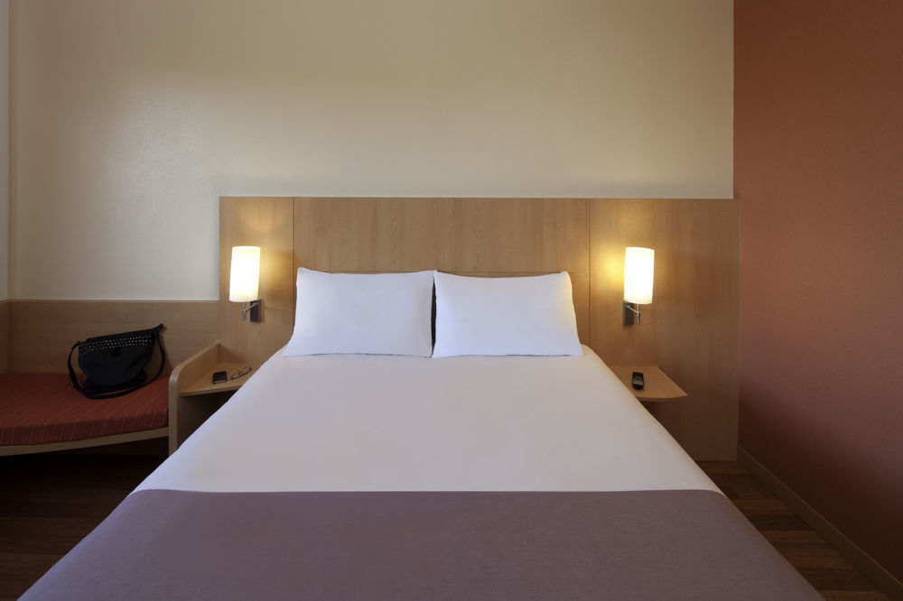 Hotel Ibis Évora Kültér fotó